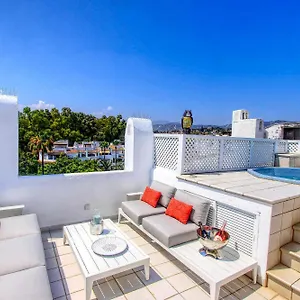 1080 Beachfront Penthouse 3 Floors Jacuzzi 2 Pools Wifi Roof Terrace Apartment